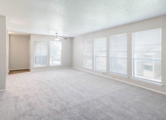 Sawgrass: Dining Area, at Westdale Hills, Texas