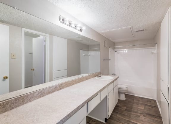 Sawgrass: Bathroom, at Westdale Hills, Euless
