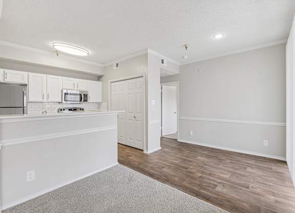 A3 dining room at Jefferson Place in Jefferson, Tx