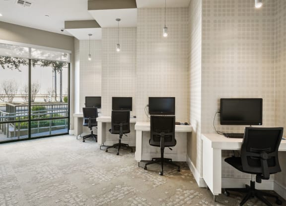 business center at Muse at Museum District, Houston, TX