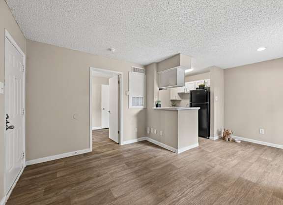 A Unit living room at Hollows in San Antonio, TX