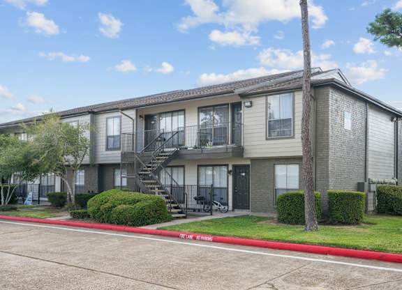 Willow Brook Crossing in Houston, TX Exterior