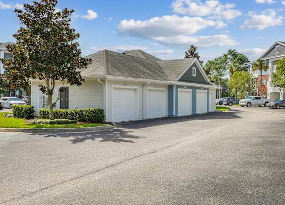 A parking garage at Wynnfield Lakes Apartments in Jacksonville, FL