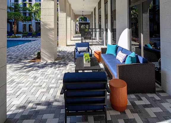 Outdoor Lounge