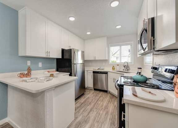 Kitchen cabinets at The Legacy Apartments, Antelope 95843
