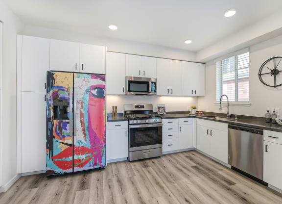 Kitchen at Sierra Gateway Apartments, Rocklin, California
