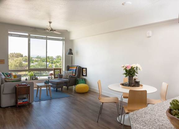 living area furnished