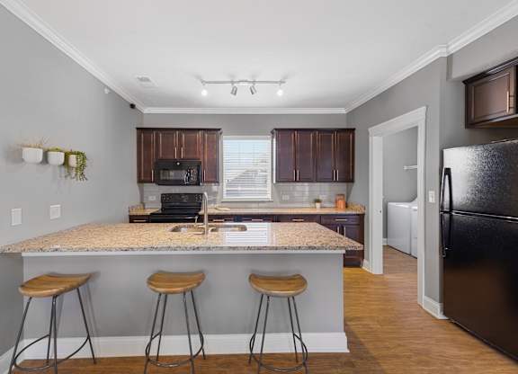 Kitchens Offer Large Breakfast Bars