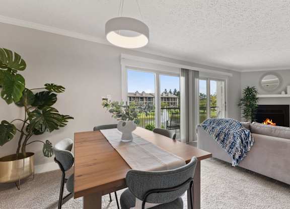 Dining Room at Lakes of Carmel Apartments, Indiana, 46032