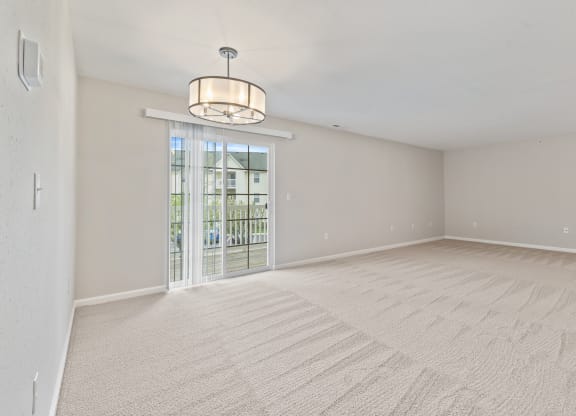 Spacious Living Room at Aspen Lakes Apartments, Indianapolis, 46217