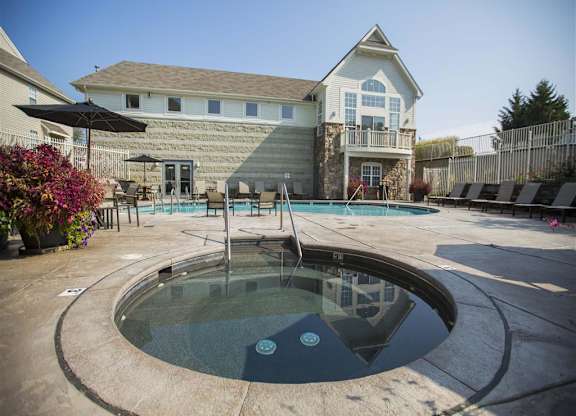 Poolside Hot Tub at Sand Creek Woods Apartments, Fishers