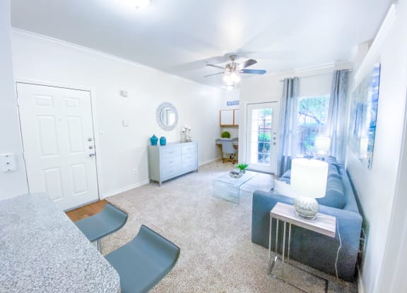 Open living spaces at Tuscany Square Apartments in North Dallas, TX. Now leasing studios, 1 and 2 bedroom apartments.