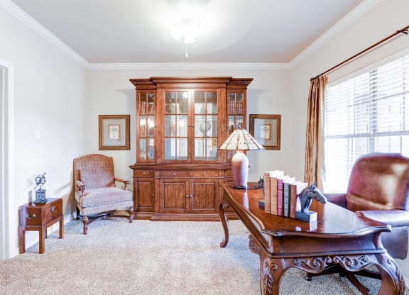 SaddleBrook apartments in Dallas, TX 1,2 & 3 Bedroom Apartment Homes.