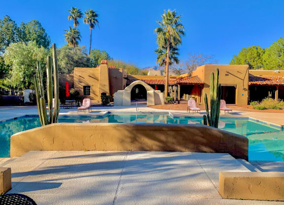 Sparkling pool at La Hacienda Apartments in Tucson, AZ!