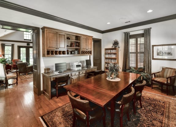 SaddleBrook apartments in Dallas, TX 1,2 & 3 Bedroom Apartment Homes.