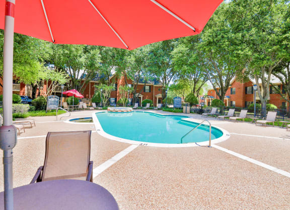 SaddleBrook apartments in Dallas, TX 1,2 & 3 Bedroom Apartment Homes.