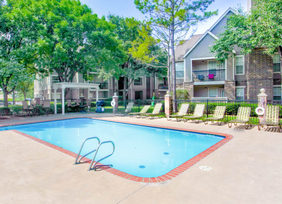 Riverside Park Apartments Tulsa Resort pool