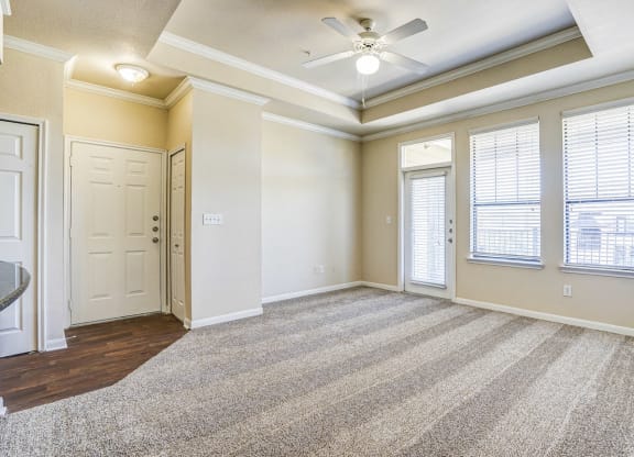 Light and bright vacant apartments at Cypress Lake at Stonebriar in Frisco, TX!