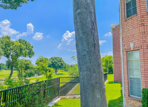 Golf course views at Turnberry Isle Apartments in Dallas, TX offers 1,2 and 3 Bedroom Apartment Homes.