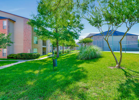 Lush greenery throughout the community!