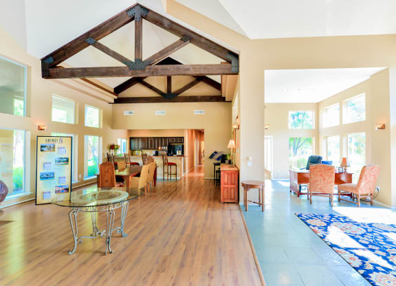 Spacious entry foyer at The Winsted at Valley Ranch in Irving, TX, For Rent. Now leasing 1 and 2 bedroom apartments.