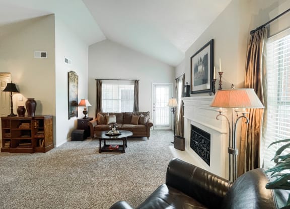 SaddleBrook apartments in Dallas, TX 1,2 & 3 Bedroom Apartment Homes.