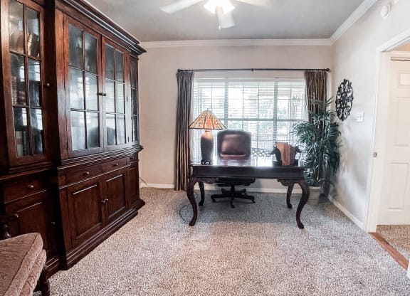 SaddleBrook apartments in Dallas, TX 1,2 & 3 Bedroom Apartment Homes.
