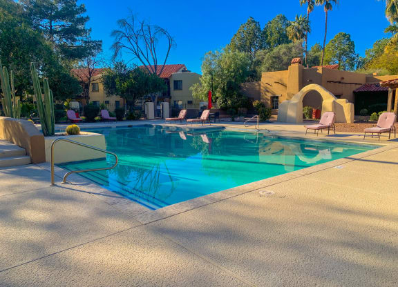 Sparkling pool at La Hacienda Apartments in Tucson, AZ!