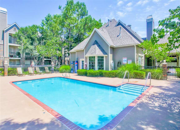 Riverside Park Apartments Tulsa Oklahoma Pool and Clubhouse
