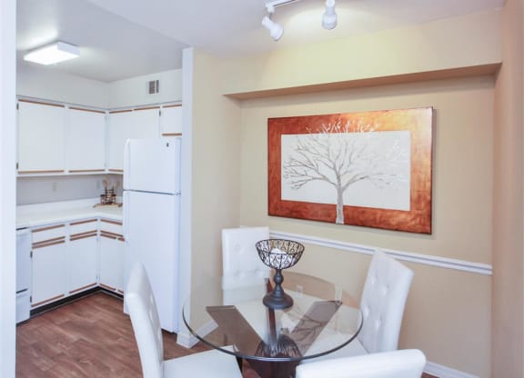 Riverside Park Apartments Tulsa For Lease Beautiful Kitchen