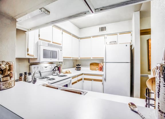 Riverside Park Apartments Tulsa For Rent Kitchen