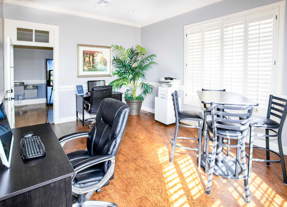 Sonoma Grande Apartments Coworking Space Home Office