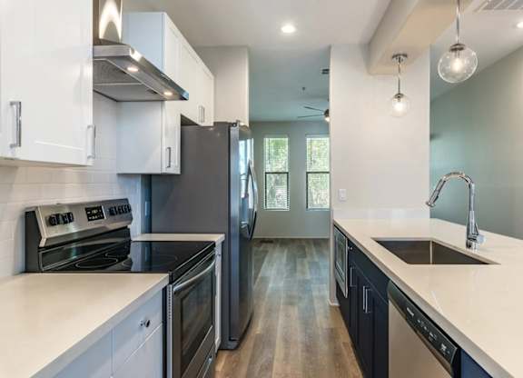 Large Kitchen at Dolce Villagio Townhomes, Tempe, 85281