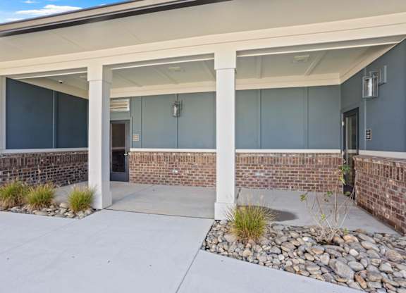 Peaks of Lexington Apartments External Picture of Clubhouse
