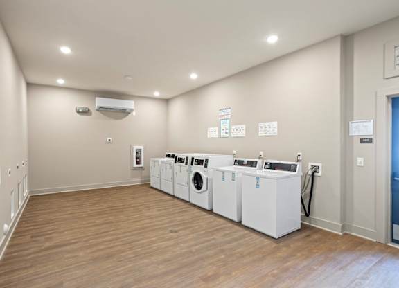 Peaks of Lexington Community Laundry Room