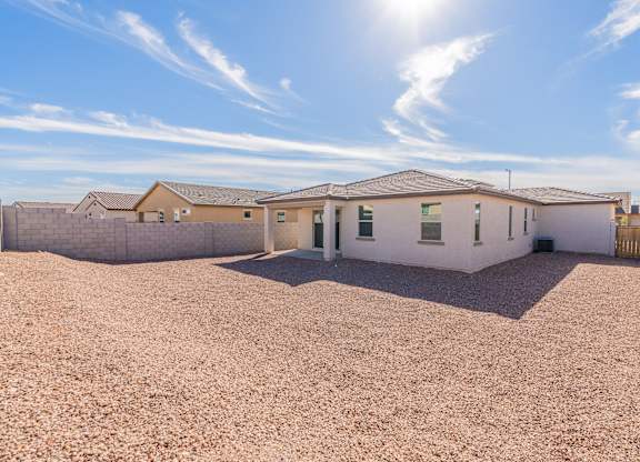 Spacious 3, 4, & 5 Bedroom Homes for rent.  Buckeye, Arizona.  Reserve at Westpark