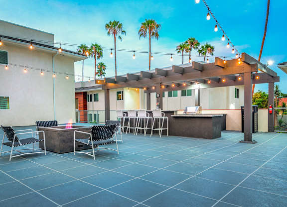 Community patio With Grilling Facility and fire pit at Bixby Hill Apartments, Long Beach, CA, 90815
