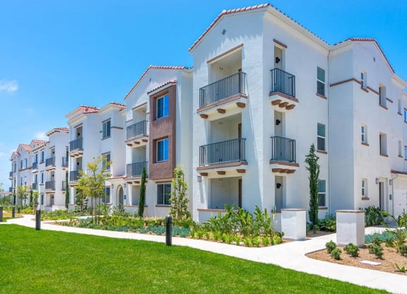 Building view exterior at Montecito Apartments at Carlsbad, Carlsbad, CA