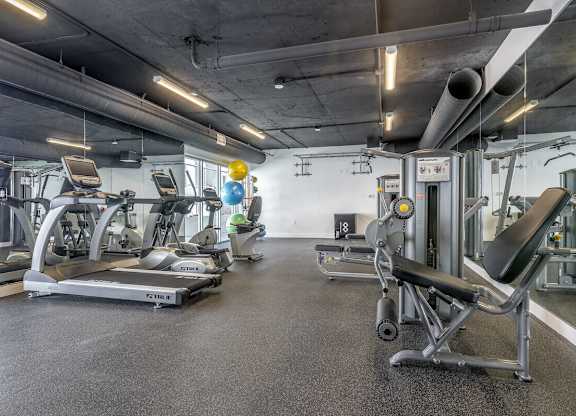 State Of The Art Fitness Center at Bixby Hill Apartments, California, 90815