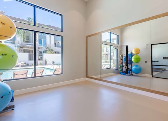 Yoga studio at The Overlook Santa Clarita, Santa Clarita