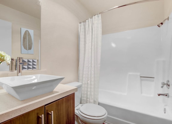 Bathroom With Bathtub at 430 Kelton, California