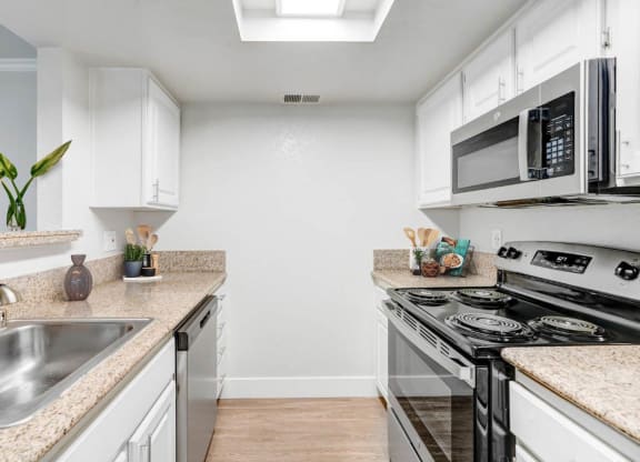 Efficient Appliances In Kitchen at The Park Apartments, California