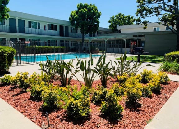 Garden Space at Clair Del and Clair Del Gardens, Long Beach