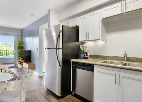 Kitchen Appliances at Madison Toluca, North Hollywood, CA, 91601