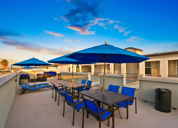 Outdoor Dining And Seating at Madison Toluca, California, 91601