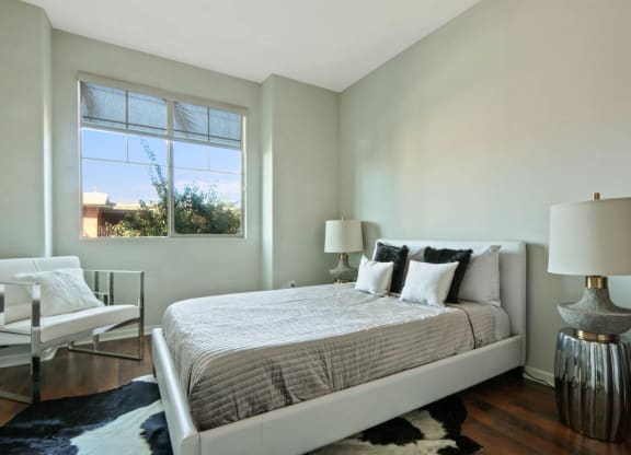King Size Bedroom at The Adler Apartments, California