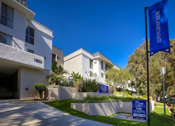 Exterior view at Rose Apartments, Los Angeles, CA