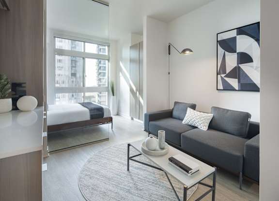 Living Junior Suite at Wilshire Margot, Los Angeles, CA 90024 