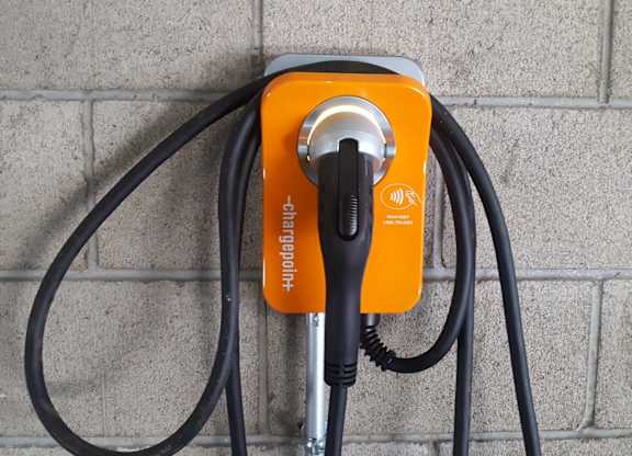 Charging Station at Vues on Gordon, California, 90028