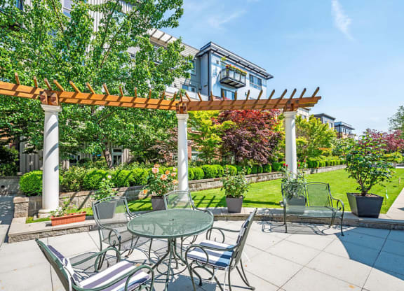 Courtyard Sitting With Shades at The Corydon, Seattle, Washington